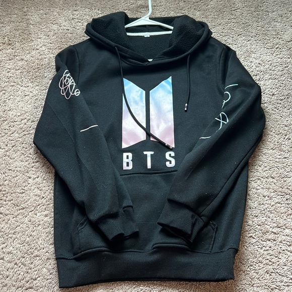 Bts hoodie size S - Picture 1 of 3
